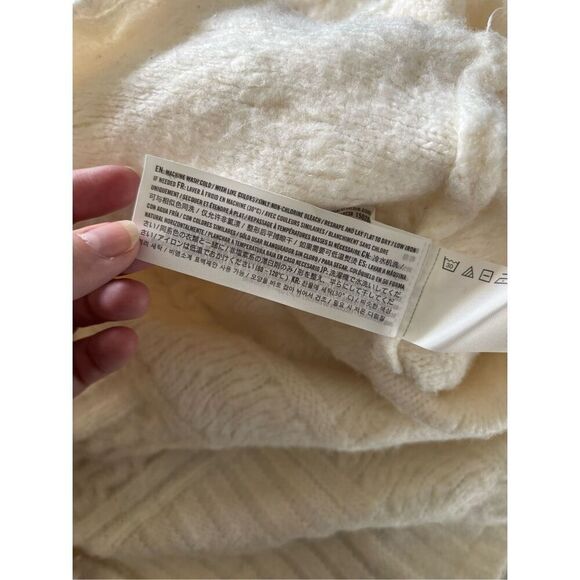 Abercrombie cable knit sweater size small/medium - Picture 5 of 12